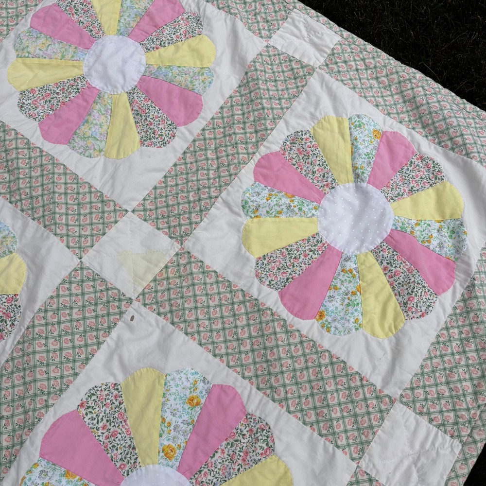 Antique Dresden Plate Hand Sewn Quilt Vintage Floral Pink Yellow Green 101x83 - Picture 6 of 13